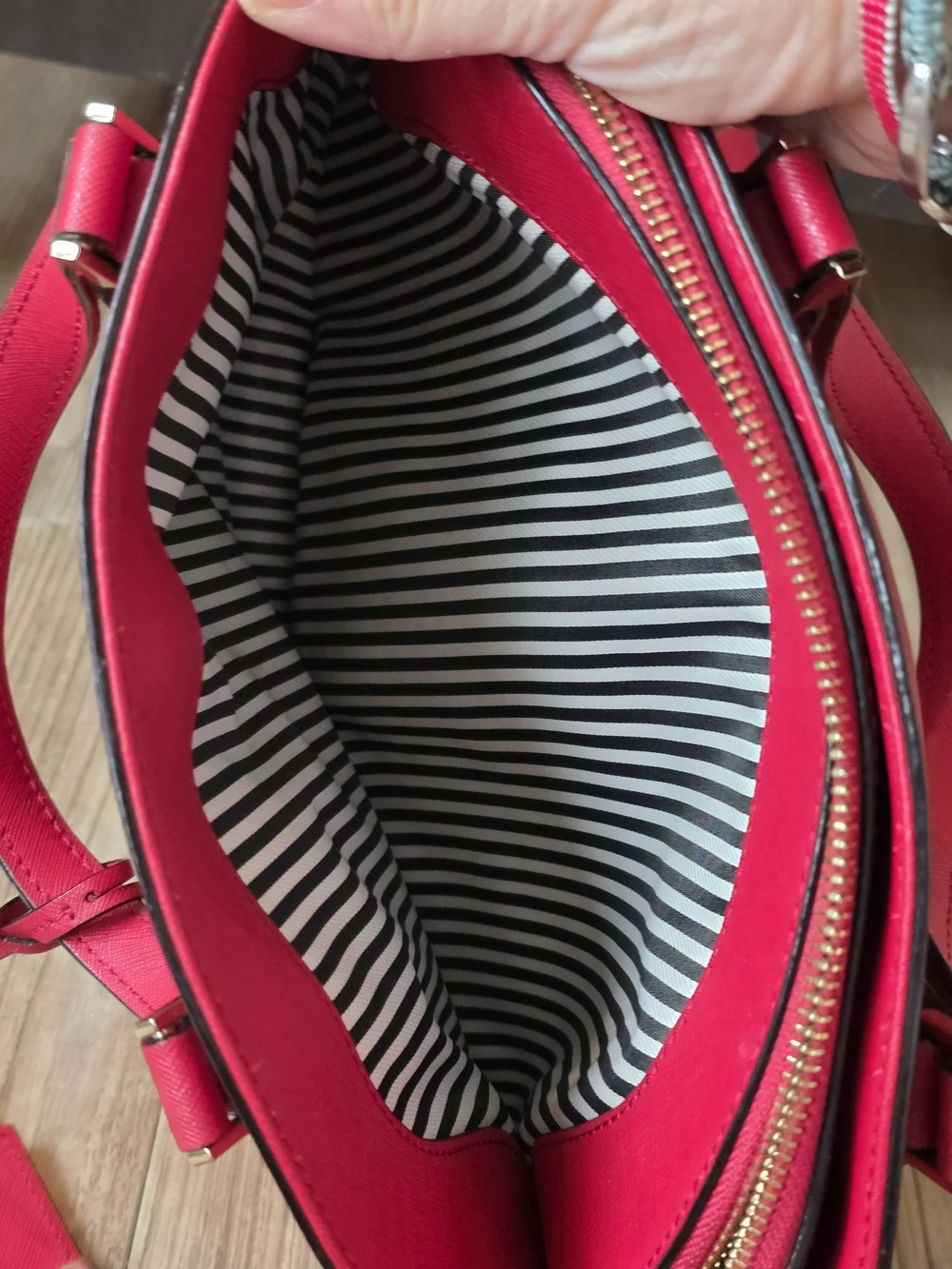 kate spade 🚨 feel